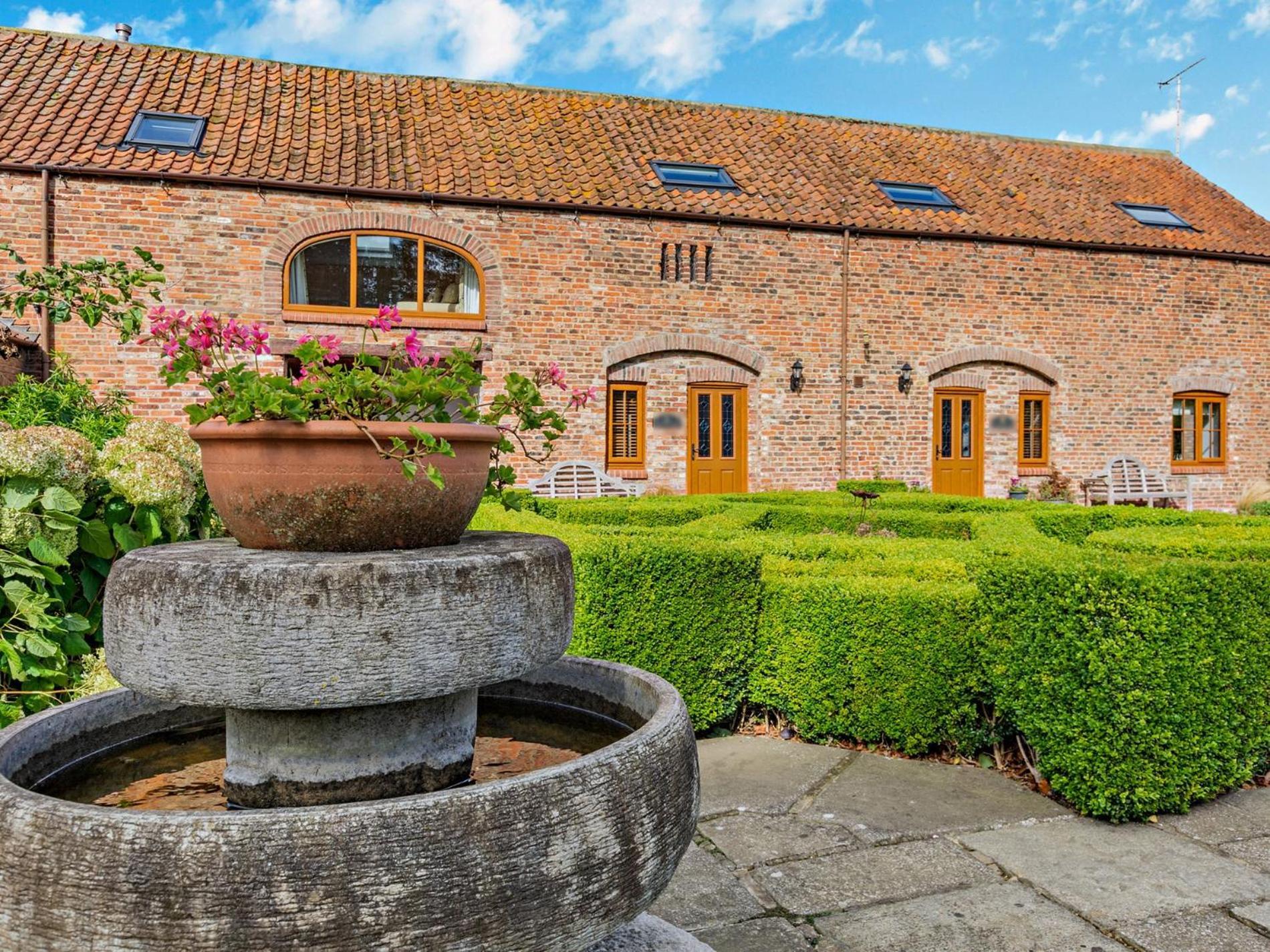 2 Bed In Filey 79280 Villa Wold Newton  Exterior photo